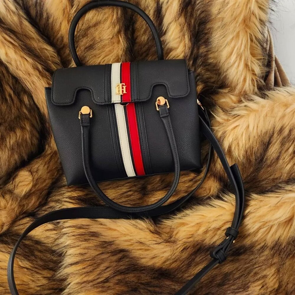 TOMMY HILFIGER *RARE FIND* Women's DESIGNER PURSE Handles & Shoulder NAVY BLUE